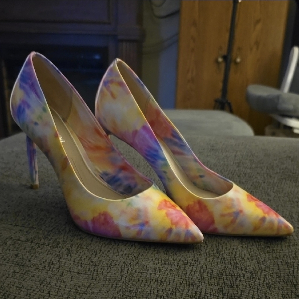 Gianni Bini Pink and Yellow Heels Vibrant Stiletto Pumps - Picture 5 of 5